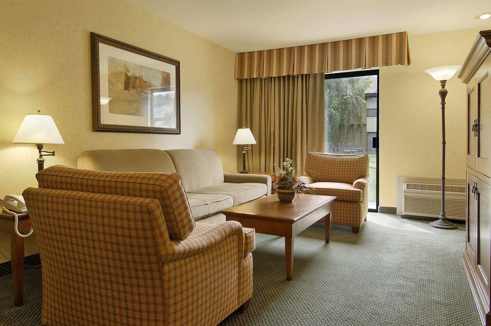 Red Lion Hotel Kennewick Columbia Center Exteriör bild