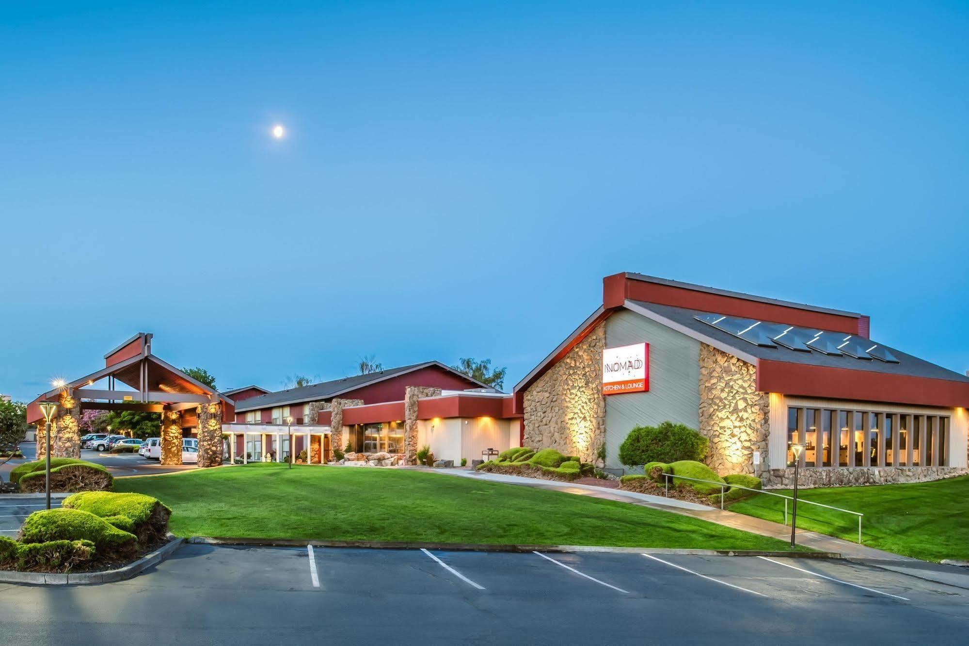 Red Lion Hotel Kennewick Columbia Center Exteriör bild